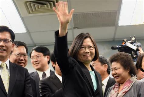 下届台湾地区领导人“适合度”民调排第二？侯友宜回应了_凤凰网
