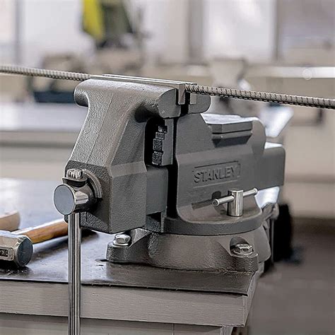 Stanley 1-83-066 Heavy Duty Bench Vice 4inch – buysupplies.in