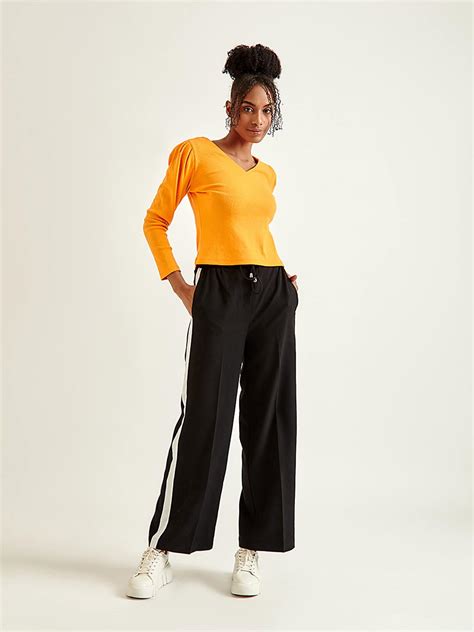 Athly Black Striped Jogger