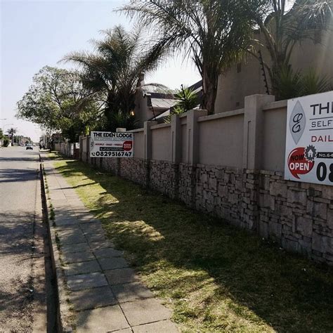 THE EDEN LODGE BOKSBURG - Hotel Reviews, Photos, Rate Comparison ...