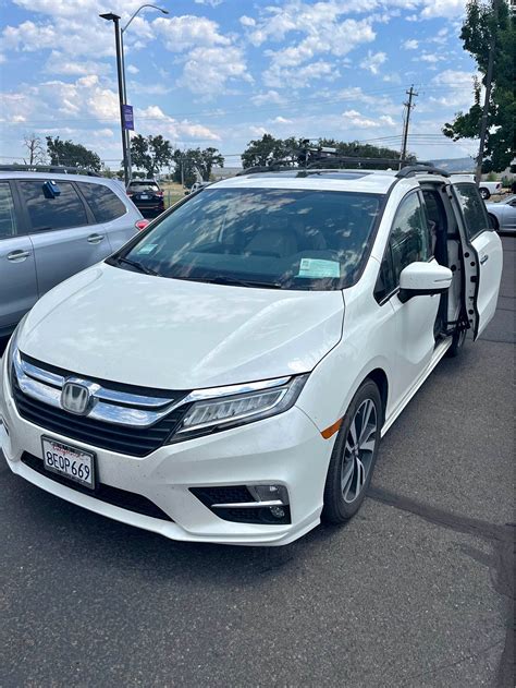 2019 Honda Odyssey · Elite Minivan 4D - Cars & Trucks - Medford, Oregon ...