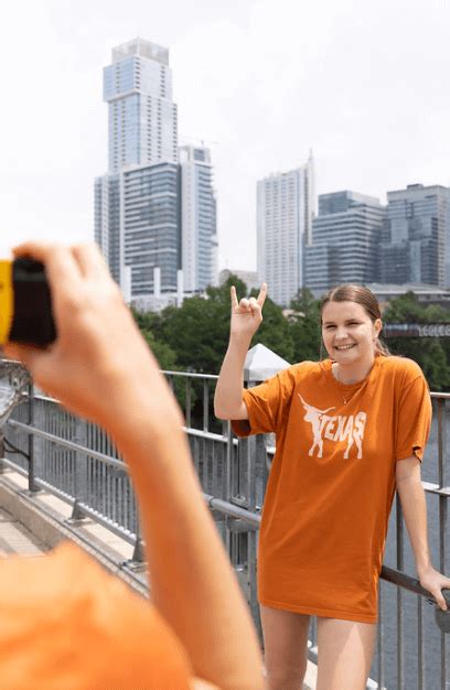 UT Austin Student Life 的图像结果