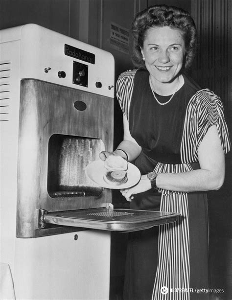 What the first microwave looked like and who invented it - Percy Spencer 1947 - accidentally ...