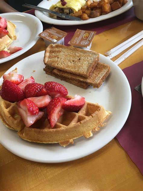 Vic's Waffle House - 283 Old Main St, Tewksbury, MA 01876 - Hours ...