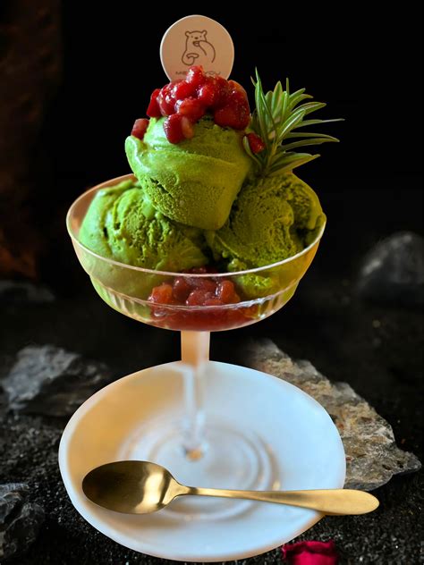 Matcha Red Bean Ice Cream - Meet You Cafe