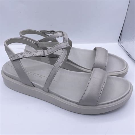 The ECCO FLOWT LX sandal combines a casual fit and... - Depop