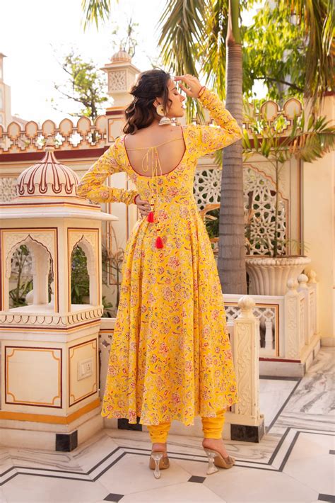 AASHI SUIT SET – ethnicsaa