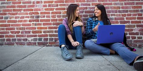 Best Student Laptop 的图像结果