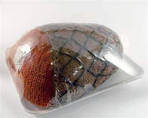 Air-Tight Knitted Meats : meat art