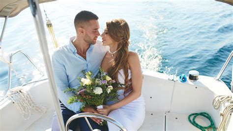Boat Proposal Ideas: The Most Romantic - Crown Cruises Crete