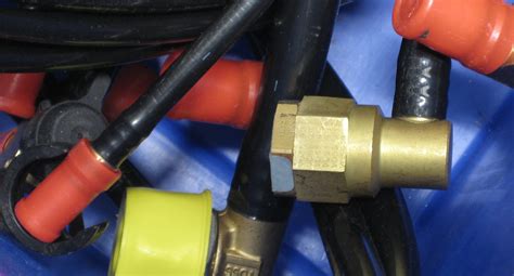 Tube Connection Machine 的图像结果