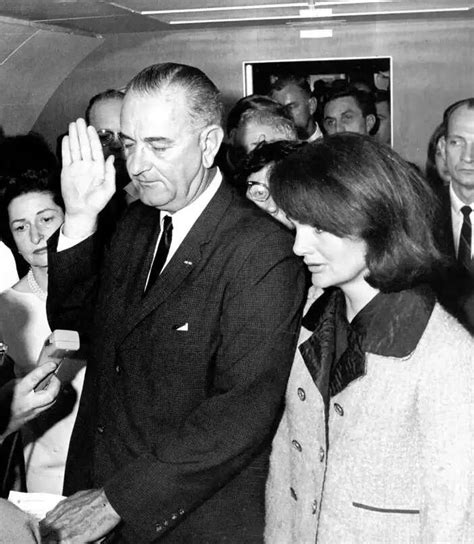 John F Kennedy’s Assassination And Jackie’s Pink Suit: The REAL Price ...