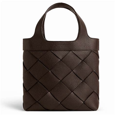 Why Men Should Carry Tote Bags This Season | Best Stylish Totes for 2025