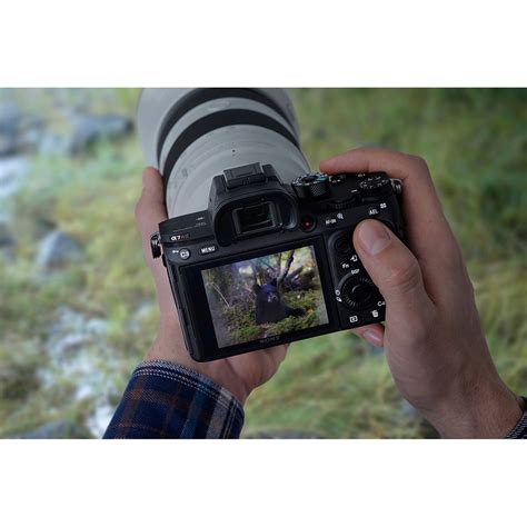 Sony α7R III 35 mm Full-Frame Camera With Autofocus (ILCE-7RM3A) | 42.