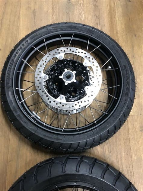 BMW Satz Kreuzspeichenfelgen Felgen in Hamburg | Motorräder und Teile ...