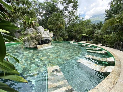 10 Best Costa Rica Hot Springs Resort - Thermal Resorts