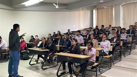 Bhulabhai Vanmalibhai Patel Institute of Commerce