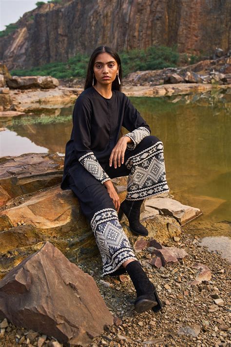 Jacquard Cuff Set – dash and dot