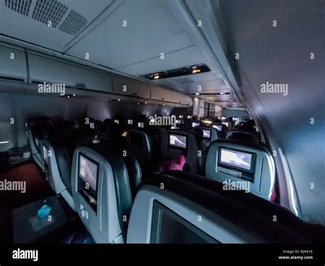 Economy Class Sign 的图像结果