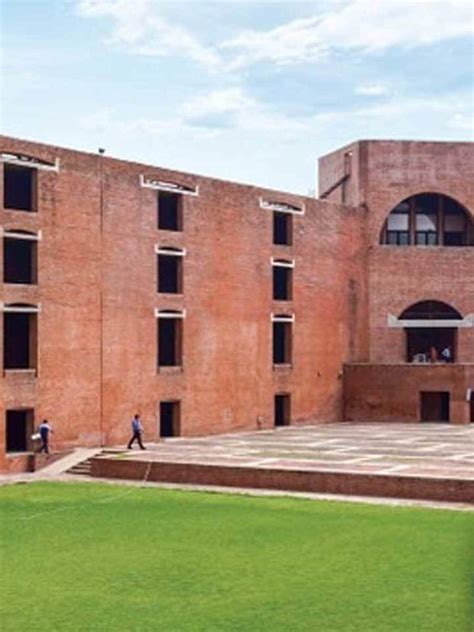 Top IIMs in India : Top 10 Management Institutes in India | Times of India