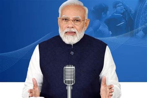 PM Modi exhorts Indians to buy Khadi