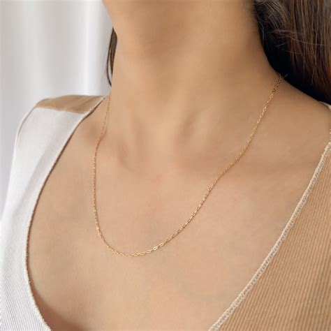 Buy 18K gold chains for women online | Ladies Gold Chain - Starkle