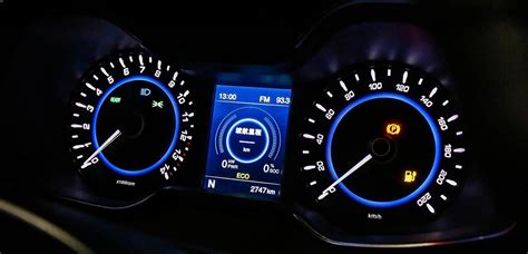 北京汽车e130两厢车内显示屏上所有图标代表的意思_百度知道