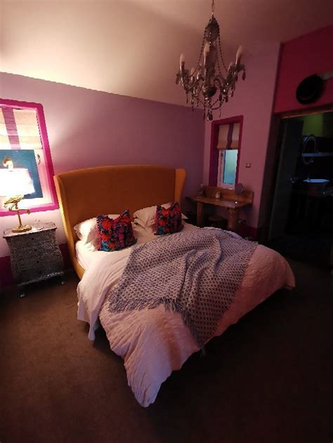 LOWER BARNS (Saint Ewe) - B&B Reviews, Photos, Rate Comparison ...