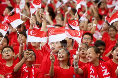 六成新加坡人今年感到更幸福！年轻人更愿意“卷”起来 | Redian News