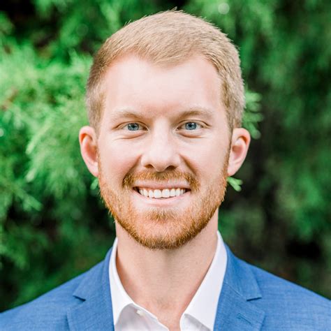 Why Do My Gums Bleed When Flossing? Causes and Solutions - GoodRx