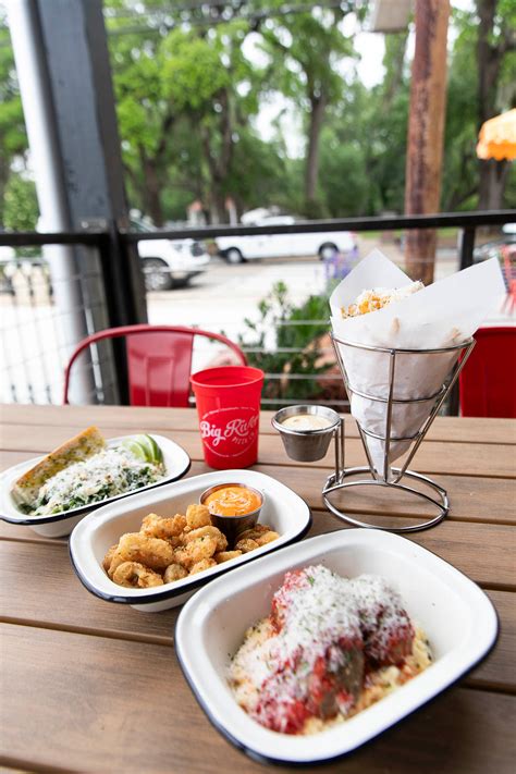 First Look: St. Francisville’s stylish Big River Pizza Company and ...