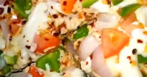 Left Over Chapati Egg Pizza Recipe by Jayashree Kumbhakar - Cookpad