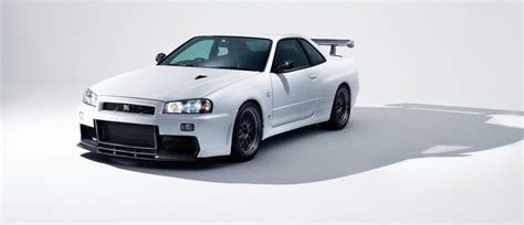 Nissan Skyline GT-R R34 restomod launched by Built By Legends - Octane ...