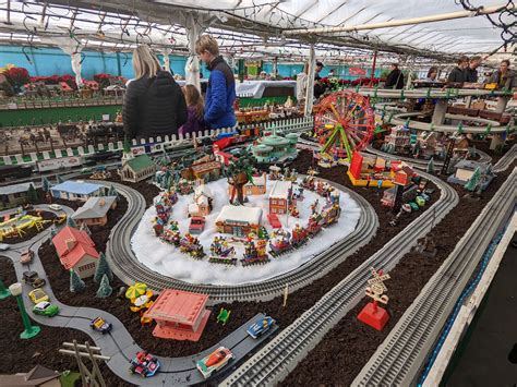 PURITAS NURSERY & GARDEN CENTER - Cleveland OH - Hours, Directions ...