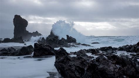 Wallpaper coast, rocks, sea, waves, spray, water hd, picture, image