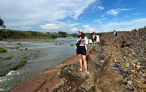 Comprehensive Guide to Visit Phe Phe Falls in Meghalaya (2025)