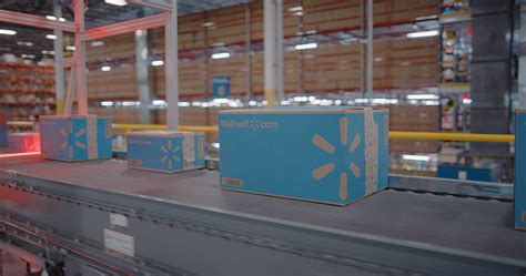 https://assets-global.website-files.com/65fb5d759bc28f7290cf5e86/65fcb64a5dc8ee2d0b15fdec_eCommerce-Fulfillment-Center.jpeg