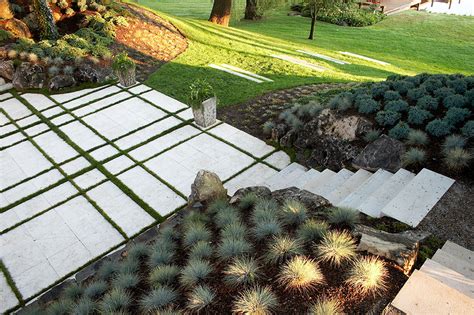 9 Ways to Enhance Your Outdoor Living Space on a Budget