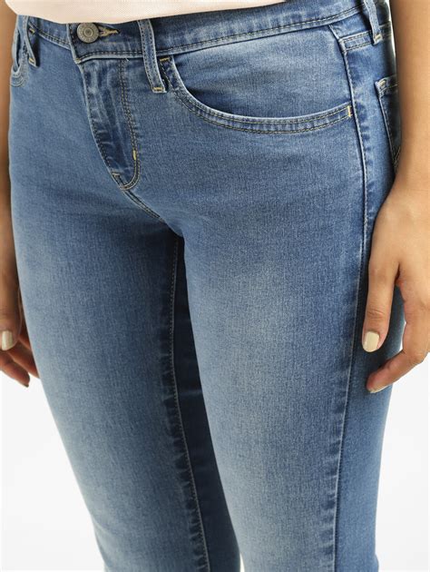 Women's 710 Blue Skinny Fit Mid Rise Jeans – Levis India Store