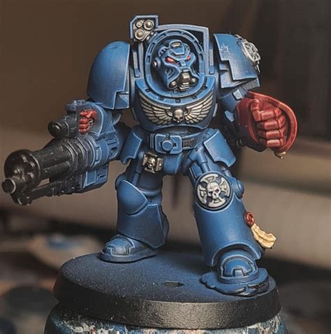 Crimson Fists are the hardest paint scheme to get right. Prove me wrong ...