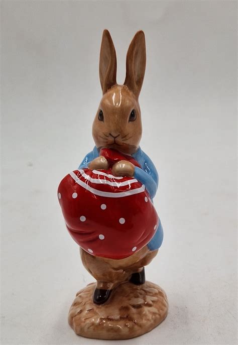 Beatrix Potter | COALPORT BEATRIX POTTER CHARACTER FIGURINE PETER FILLS ...