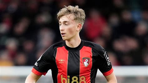 Dean Huijsen transfer news: Race wide open for Bournemouth defender ...