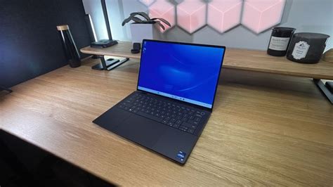 Business 24 Core Laptop 的图像结果