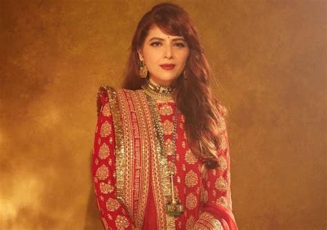 Independence Day 2024: Sonam Khan reacts to the National Flag lying on ...