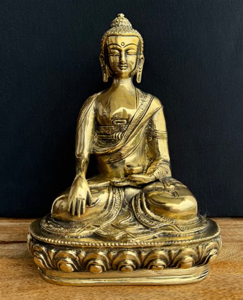 Brass Buddha Statue – Handcrafted Bhumisparsha Mudra (Earth-Touching G ...
