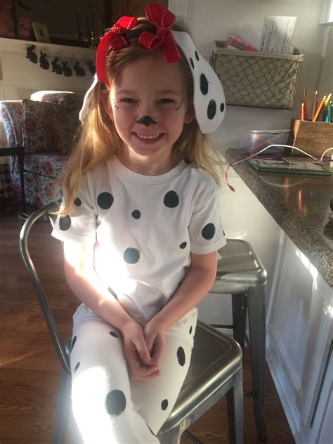 Dalmatian DIY kids costume for "D" week. Hobby Lobby white shirt and ...
