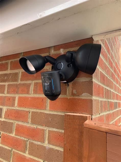 Ring Floodlight Camera Setup 的图像结果