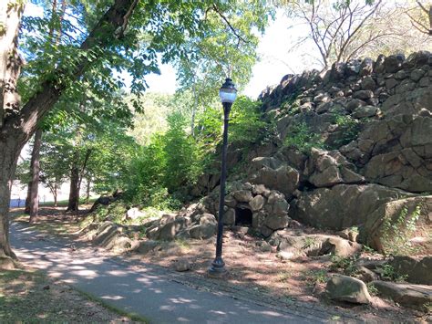 Powderhouse Park in Somerville, MA: Plan Your Next Trip - Urbnparks.com