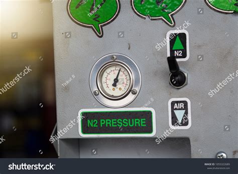209 Nitrogen Inflator Machines Images, Stock Photos & Vectors ...