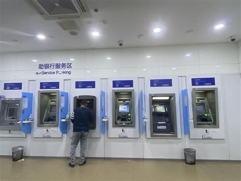 失宠的ATM机售价滑铁卢：四大行近五年减超8万台 银行怎么了_新浪财经_新浪网